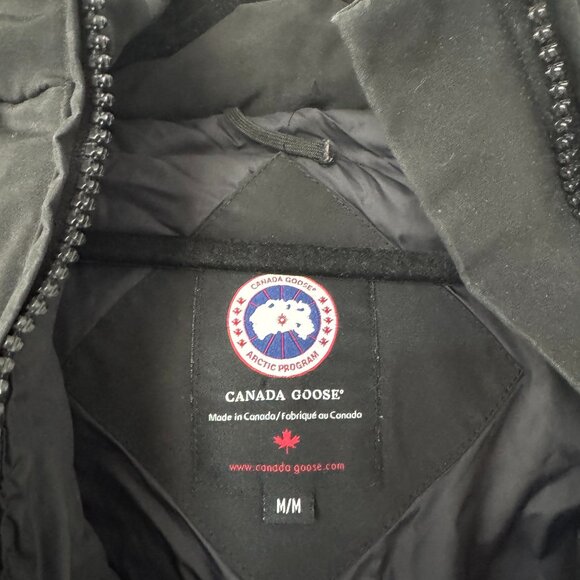Canada Goose - Solaris Parka - Size Medium - Picture 3 of 6